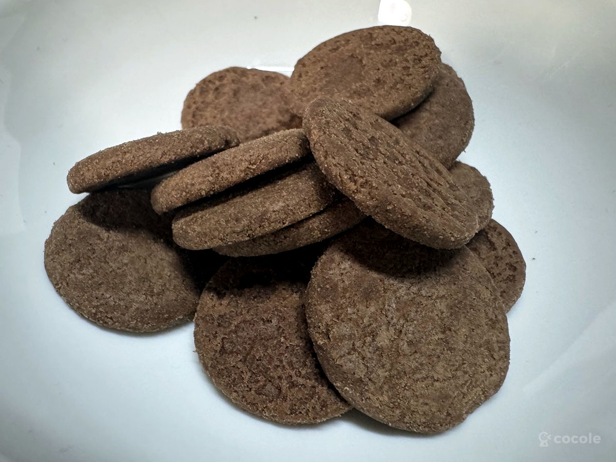 by Amazon プロテイン入りクッキー チョコレート味 形状